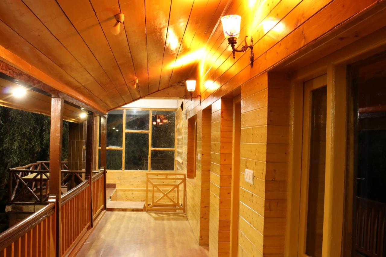 Forest Wood Cottage Manāli Kültér fotó